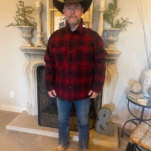 Genuine Filson wool men’s coat like new